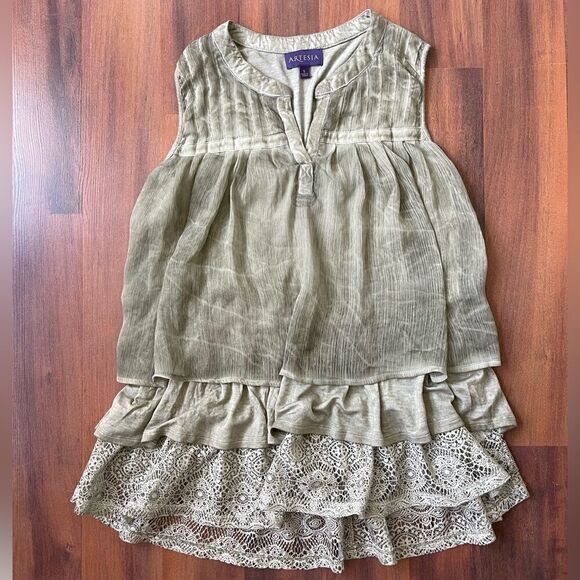 Artesia sage green sleeveless layered Boho top with lace Size small - Picture 3 of 9